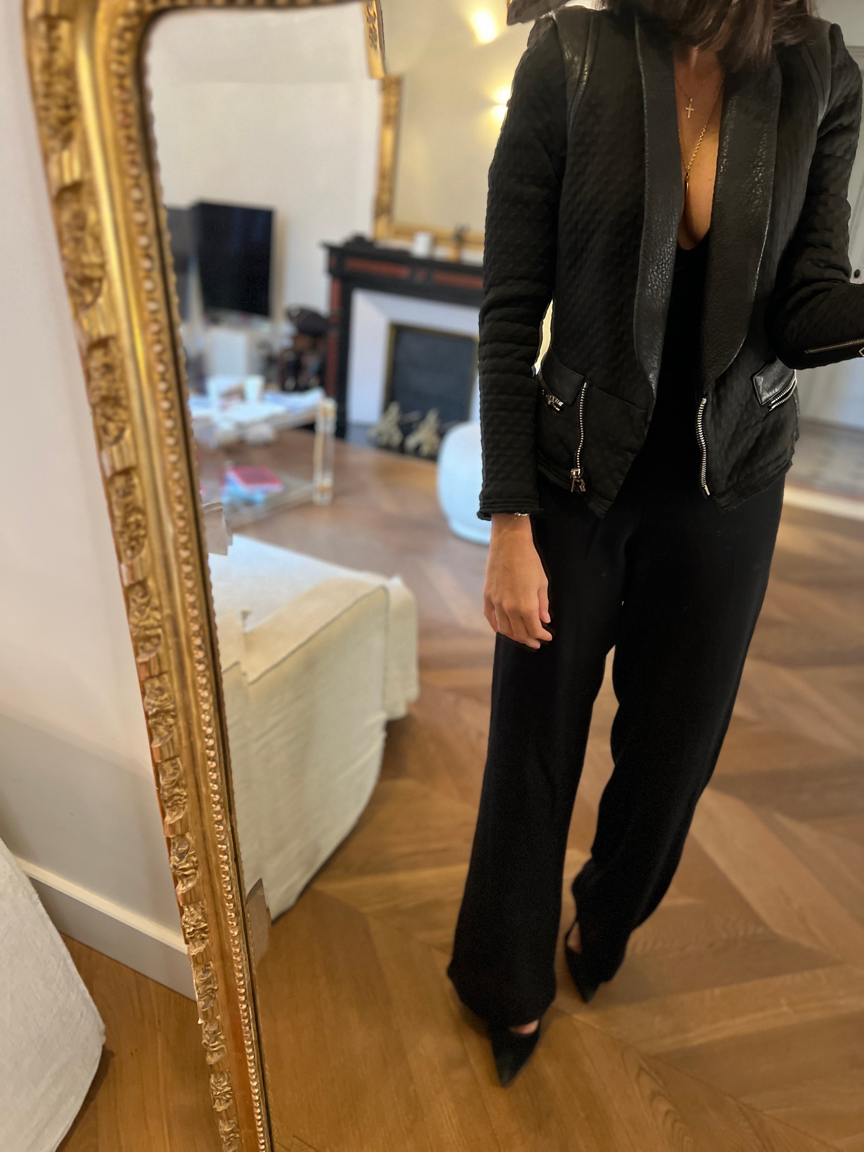 Noémie Lenoir Veste Iro noire épaules et col en cuir