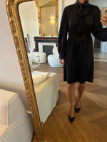 Charger l&#39;image dans la galerie, Forte Forte - Robe noire en soie satinée manches longues
