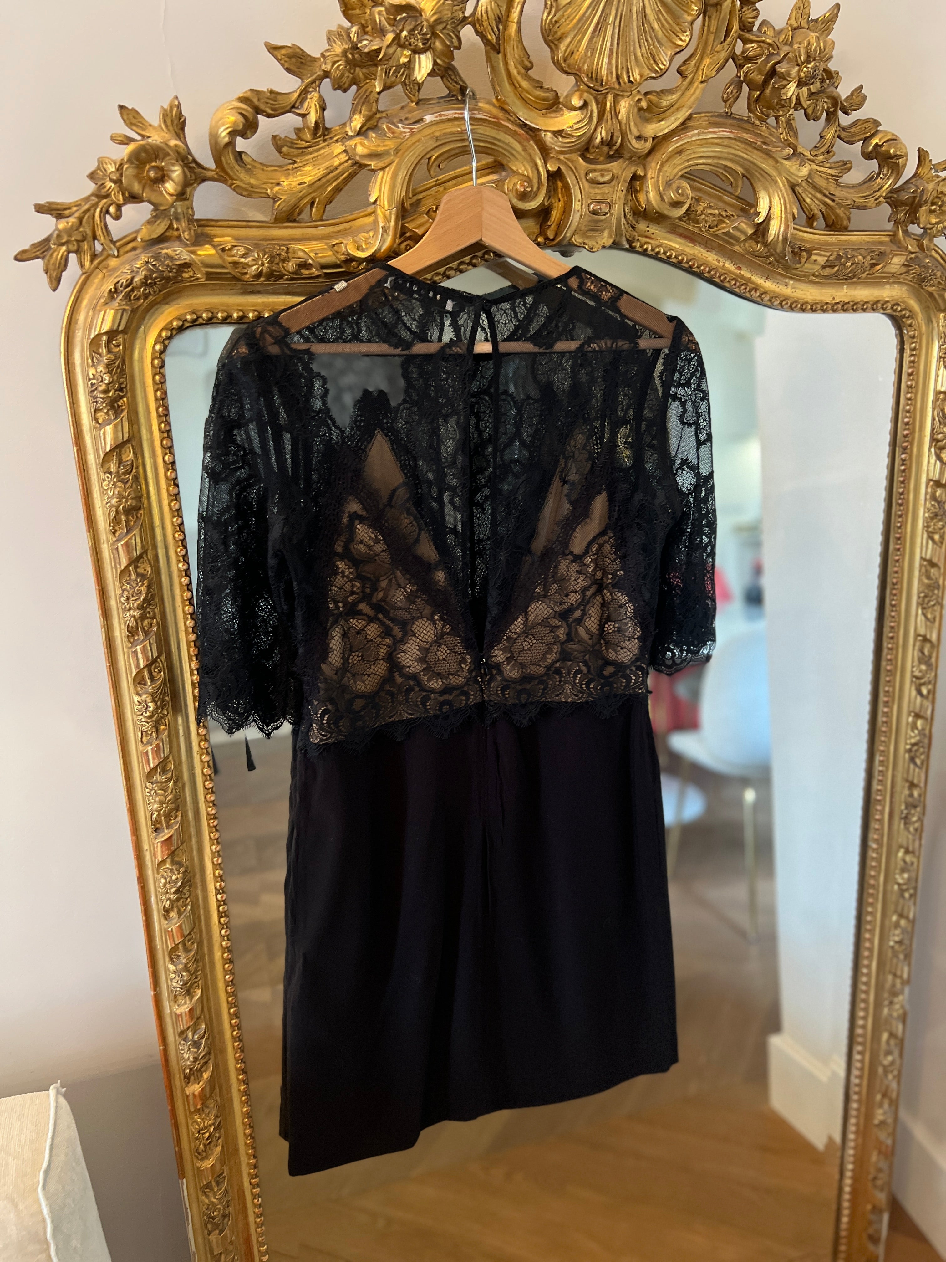 Sandro - Robe noire chic à dentelle