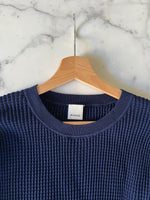 Charger l'image dans la galerie, Aurianne Sinacola - Pinko Pull  bleu marine bas rose en bande rouge
