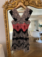 Charger l&#39;image dans la galerie, Robe Sandro broderie triocolor
