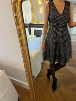 Charger l'image dans la galerie, Aurianne Sinacola - Sandro Robe pailletée col V
