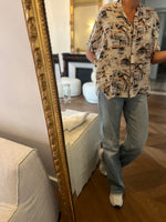 Charger l&#39;image dans la galerie, All Saints - Chemise en soie manches courtes à motifs
