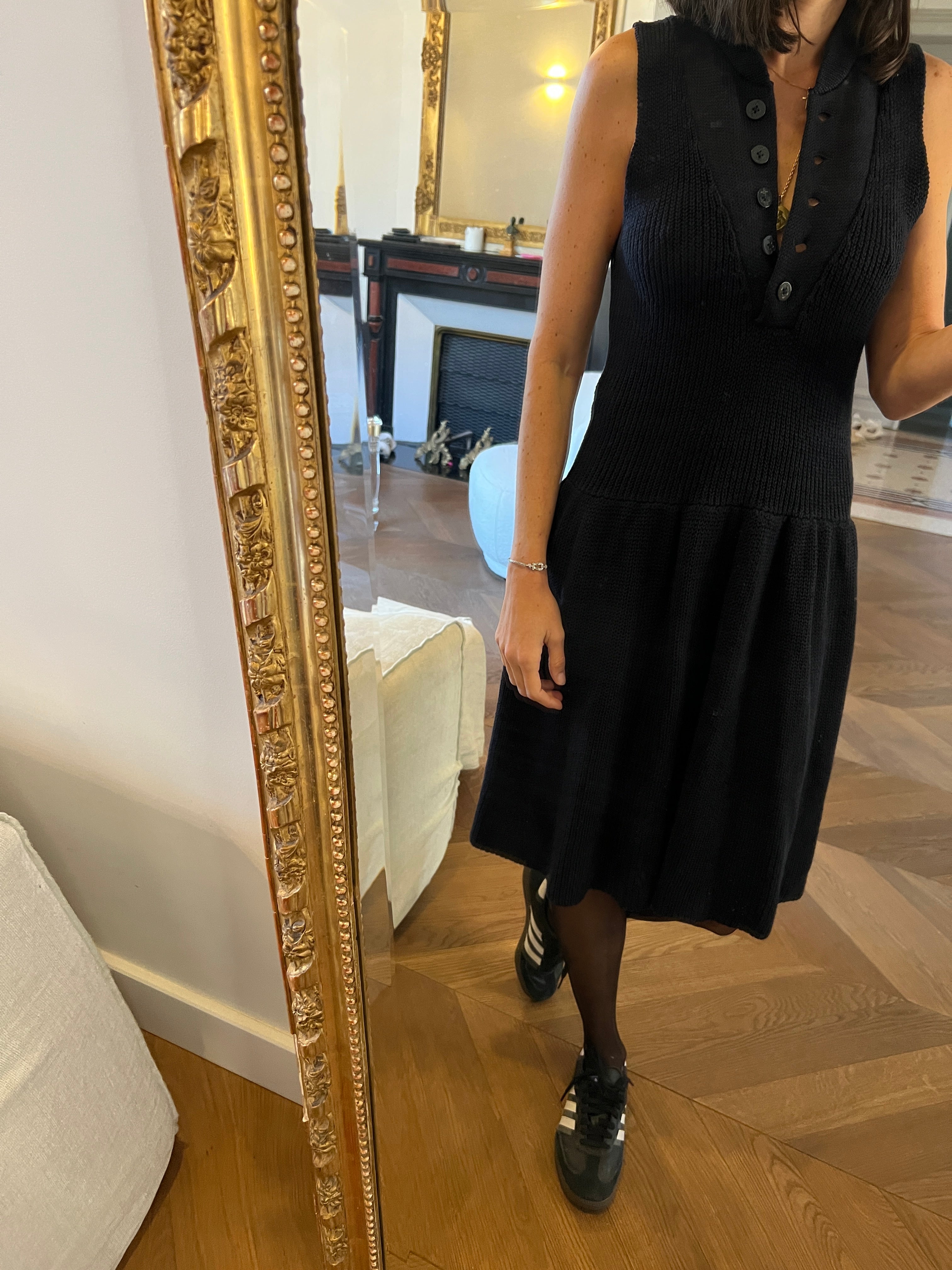 Noémie Lenoir Robe pull Ralph Lauren bleu marine