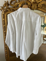 Charger l'image dans la galerie, H&amp;M - Chemise longue blanche à poche
