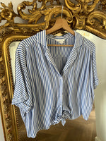 Charger l'image dans la galerie, H&amp;M - Blouse à rayures nouée
