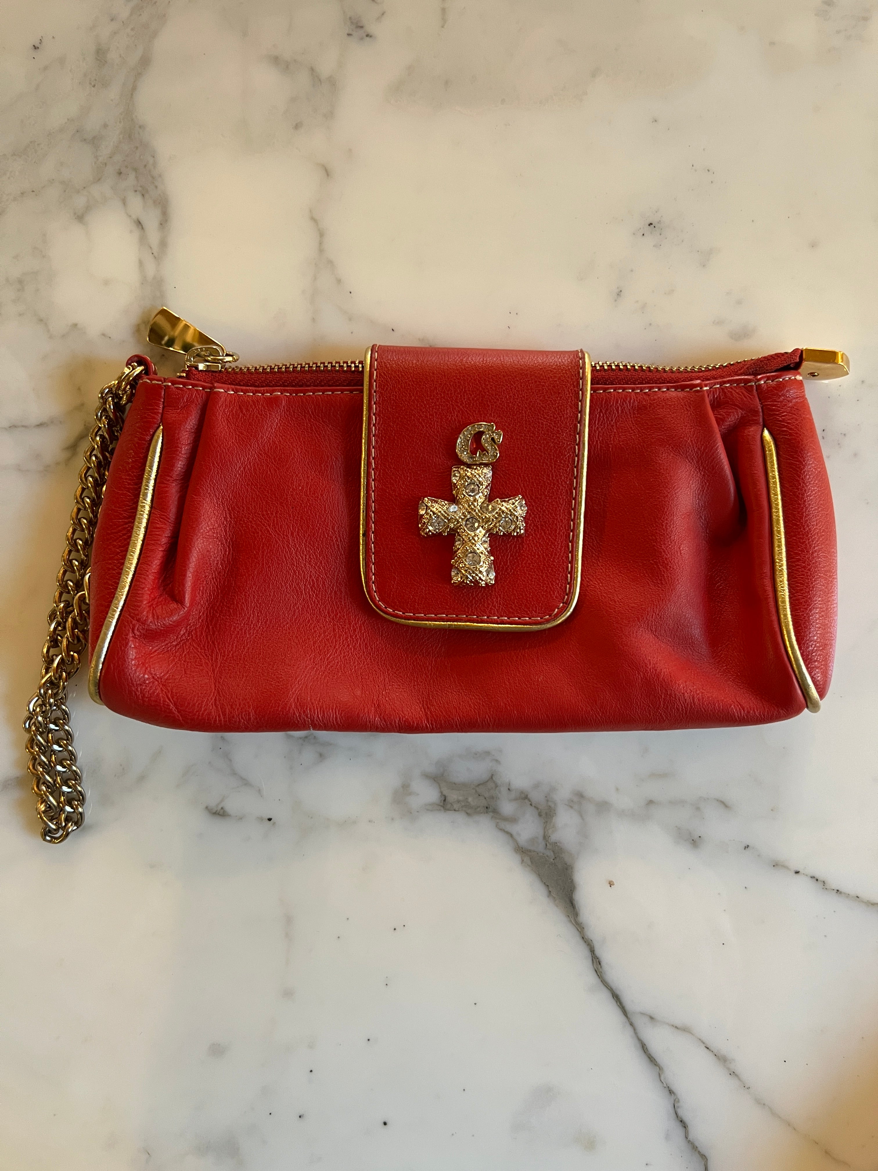 Noémie Lenoir Pochette Carmen Steffens rouge et dorée