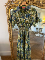 Charger l'image dans la galerie, By Suria - Robe longue verte à rayures et motifs
