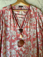 Charger l'image dans la galerie, Maliparmi - Tunique robe de plage rose à motifs
