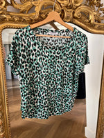 Charger l&#39;image dans la galerie, T shirt Gérard Darel Leopard vert
