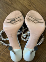 Charger l'image dans la galerie, Sandales à talons Norma J. Baker blanches
