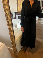 Charger l'image dans la galerie, Sézane - Robe noire longue à boutons
