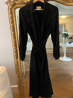 Charger l'image dans la galerie, Sézane - Robe noire longue à boutons
