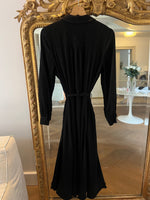 Charger l'image dans la galerie, Sézane - Robe noire longue à boutons
