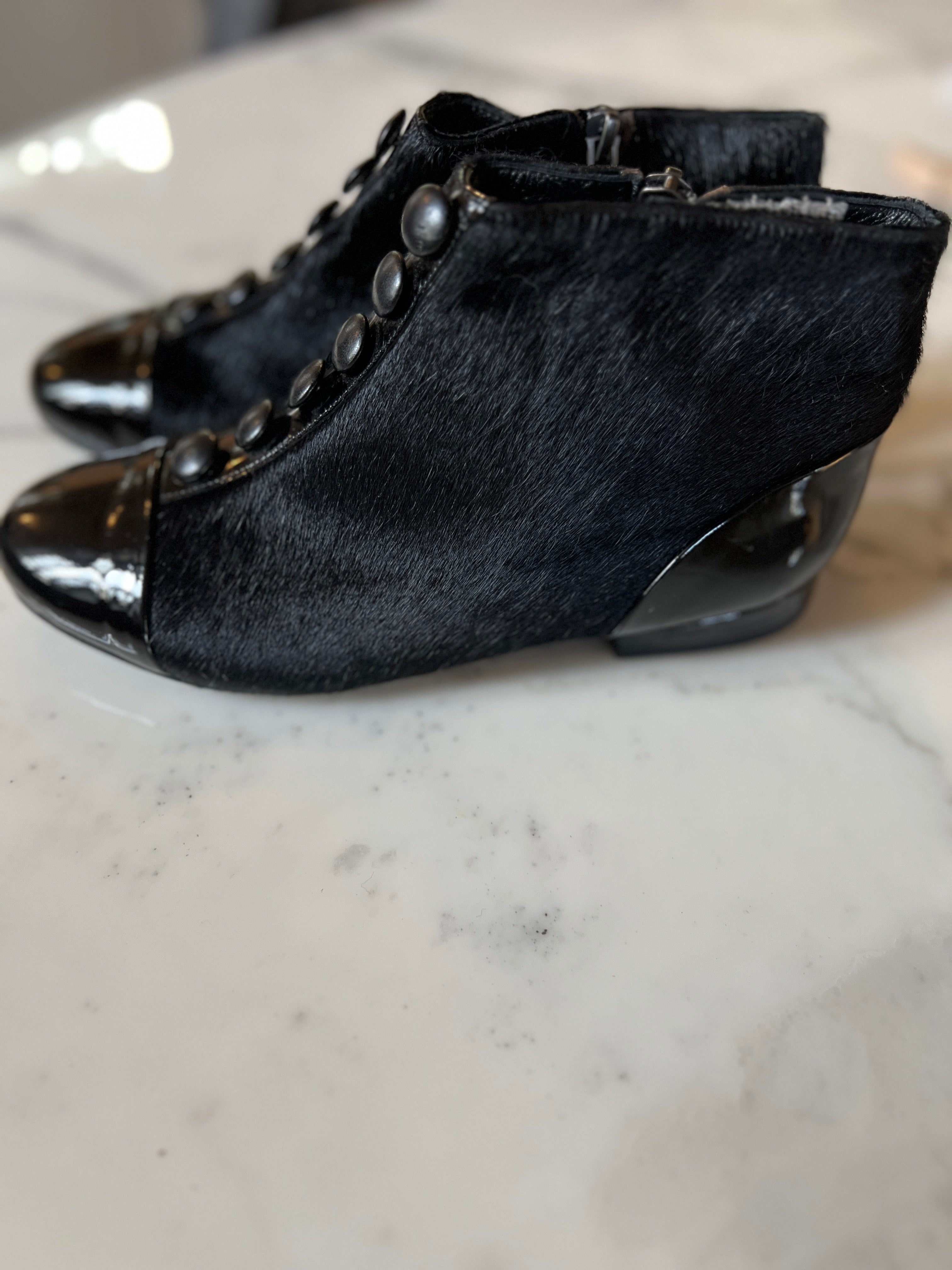 Noémie Lenoir Bottines noires Ateliers Tersi