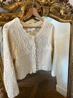 Charger l&#39;image dans la galerie, Ba&amp;sh - Gilet en crochet jump beige courte
