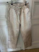 Charger l'image dans la galerie, Maevy - Pantalon metallisé mouvement libre champagne
