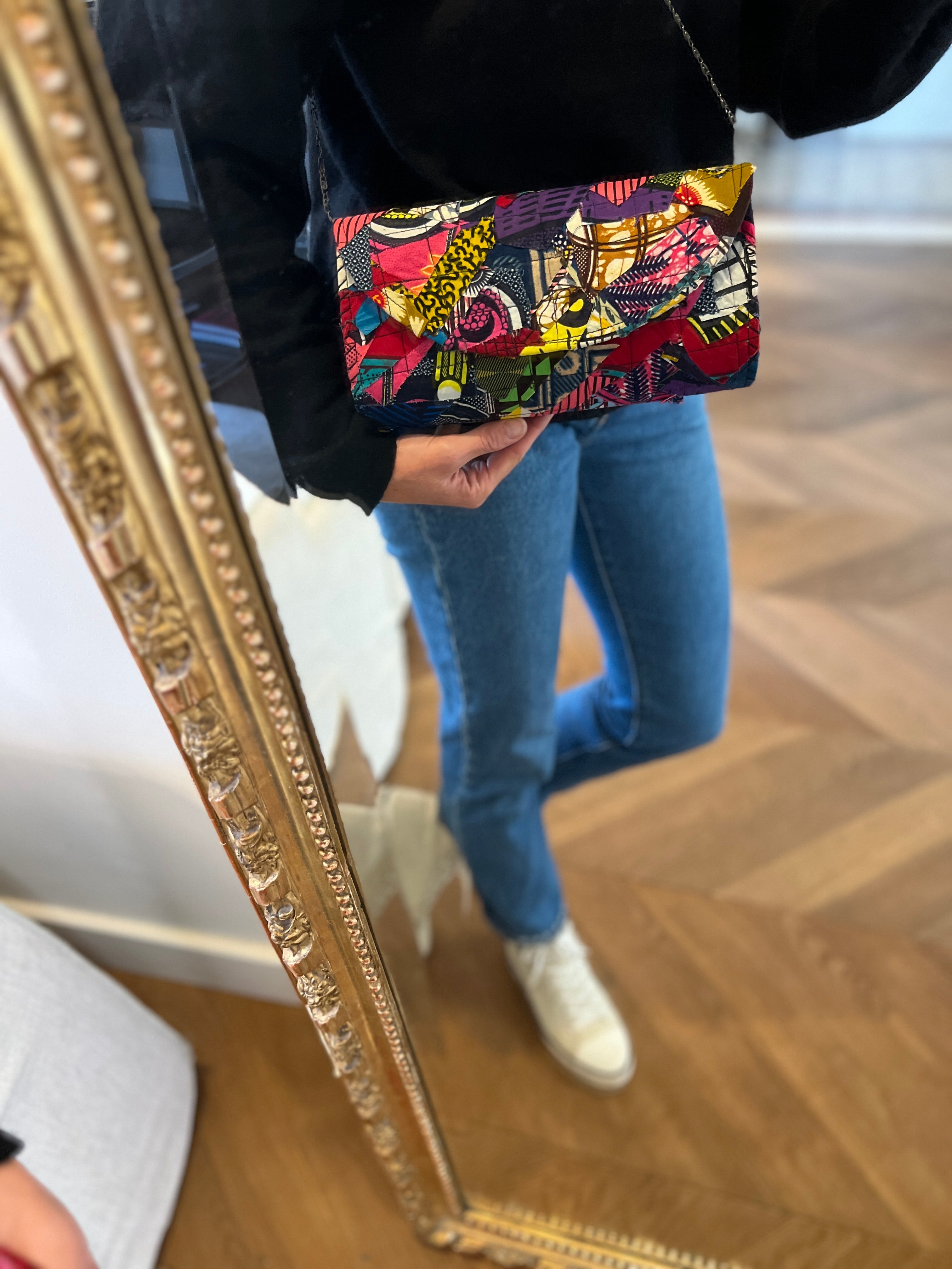 Noémie Lenoir Pochette colorée Perles et Pagnes