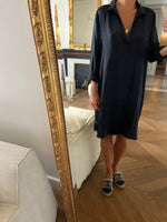 Charger l&#39;image dans la galerie, Robe Hartford en soie noire
