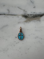 Charger l'image dans la galerie, GigiClozeau - Pendentif croix résine turquoise, or rose
