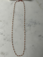 Charger l'image dans la galerie, GigiClozeau - Collier nude clair Classique Gigi, or rose, 42 cm
