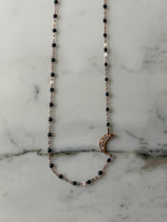 Charger l'image dans la galerie, GigiClozeau - Collier Intra Lune Diamants Résine gris anthracite
