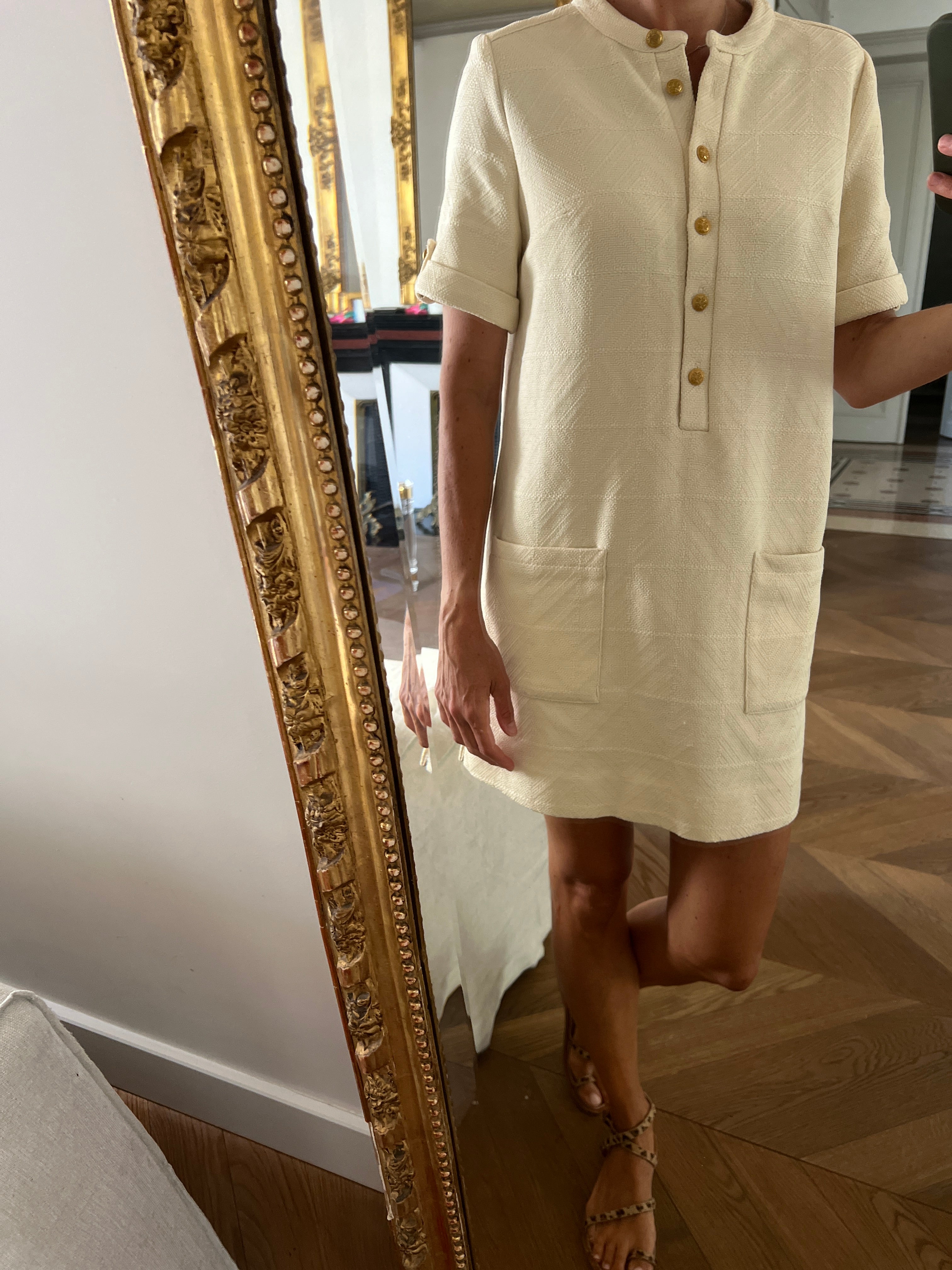 Robe Sezane ecrue boutons dorés