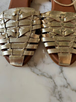 Charger l&#39;image dans la galerie, Sandales dorées Couleur Poupre
