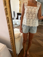 Charger l&#39;image dans la galerie, Top Maje brodé décolleté carré
