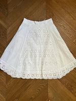 Charger l'image dans la galerie, Zara  - Jupe en dentelle blanche mi-longue
