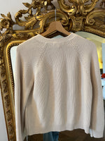 Charger l'image dans la galerie, Sezane  - Pull beige boutons dorés
