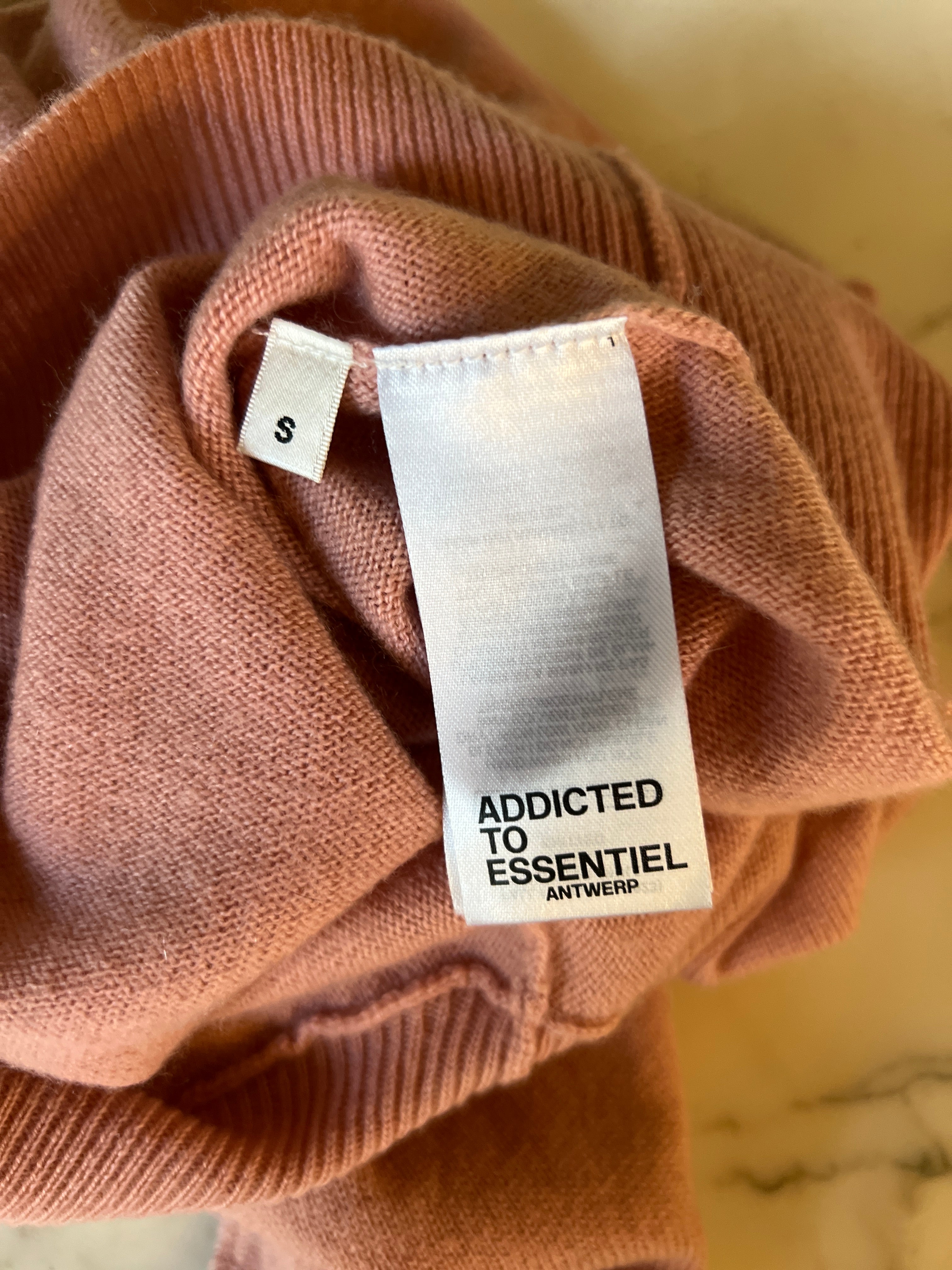 Pull Essentiel Antwerp rose