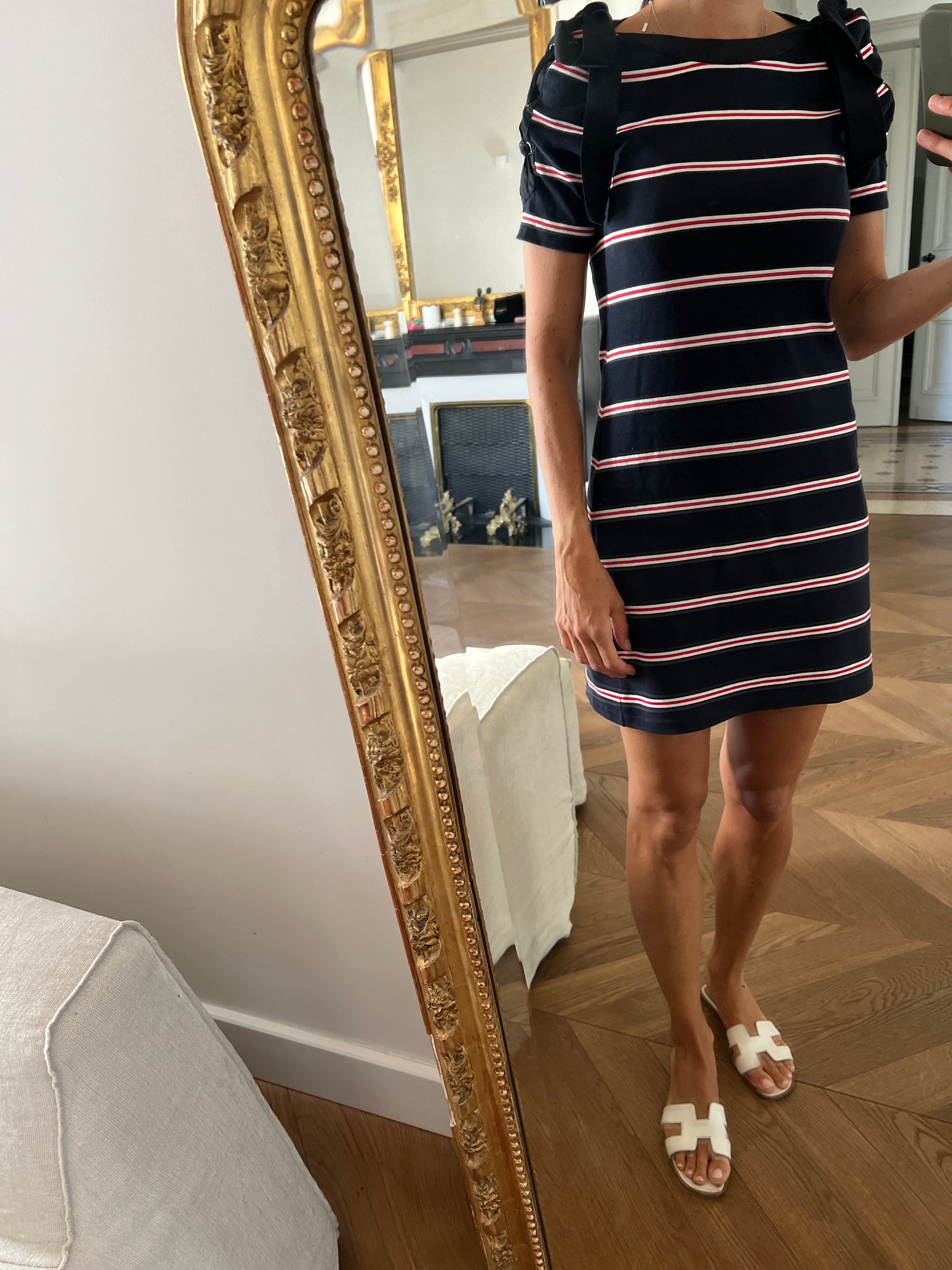 Robe Claudie Pierlot Marinière bleu marine à rayures rouge