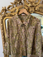 Charger l'image dans la galerie, Topolina - Chemise large kaki à fleurs
