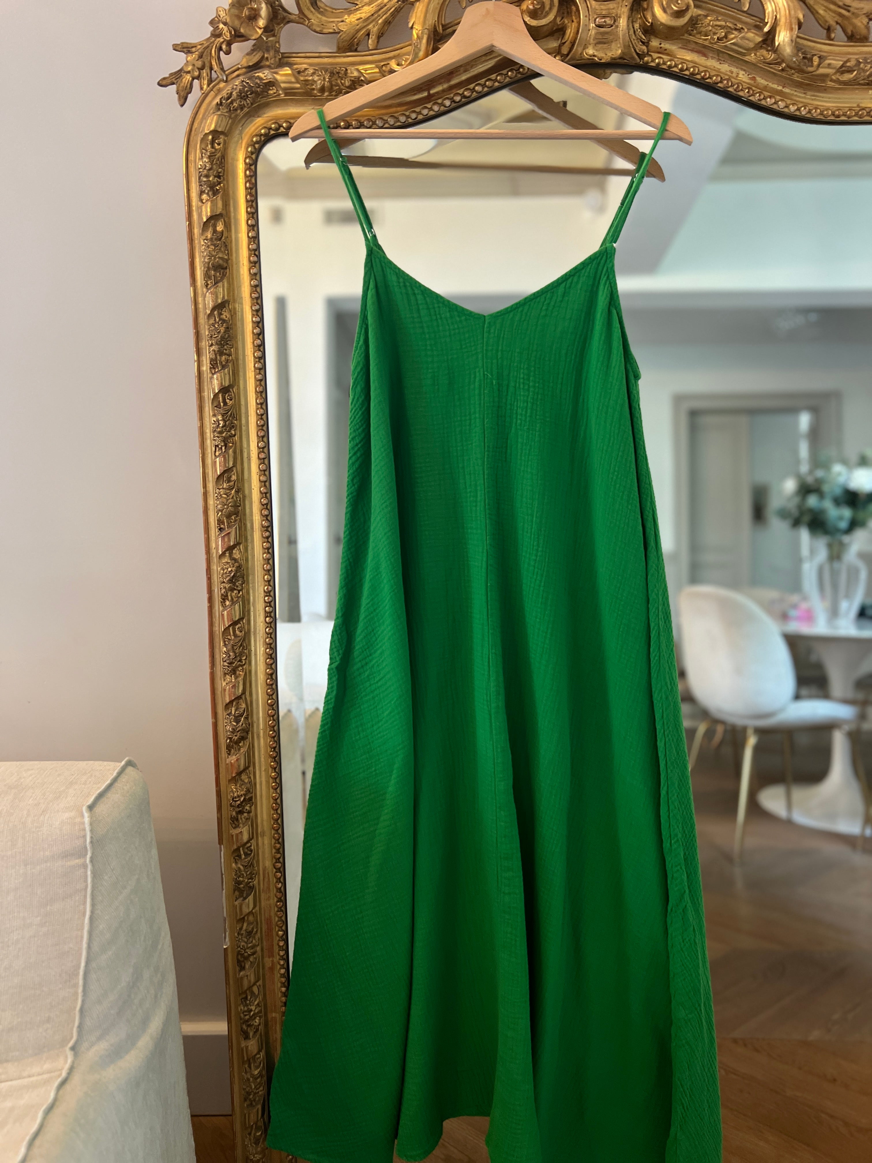 Ariane Brodier Robe longue verte .Object