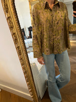 Charger l'image dans la galerie, Topolina - Chemise large kaki à fleurs
