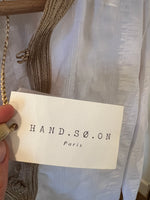 Charger l'image dans la galerie, Hand So On - Blouse blanche Neuve

