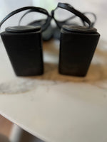 Charger l'image dans la galerie, Ariane Brodier Sandales Zara noires à talons
