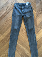 Charger l&#39;image dans la galerie, Jean Levis Mid Rise skinny gris
