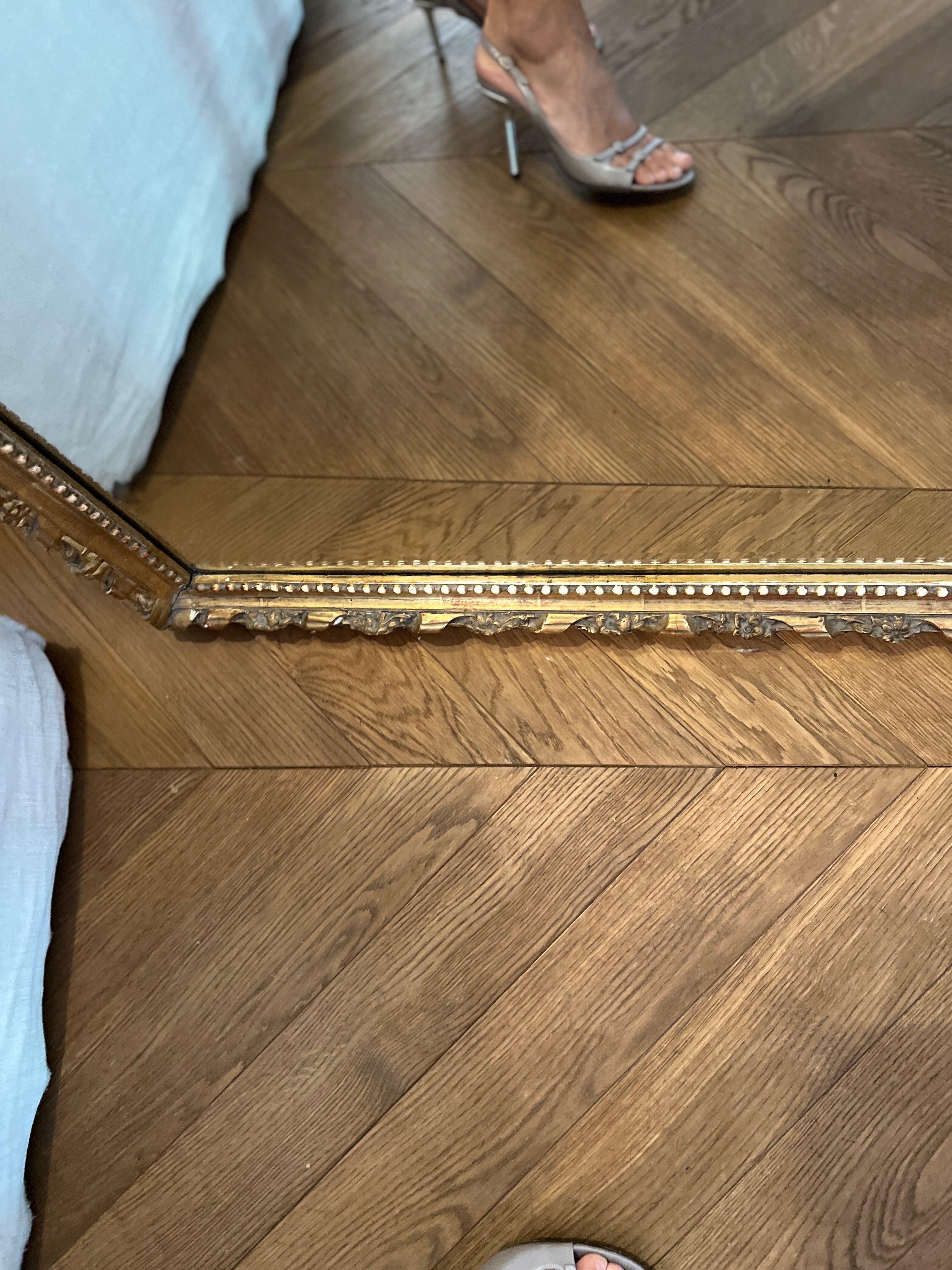 Sandales à talons Charles Jourdan grises