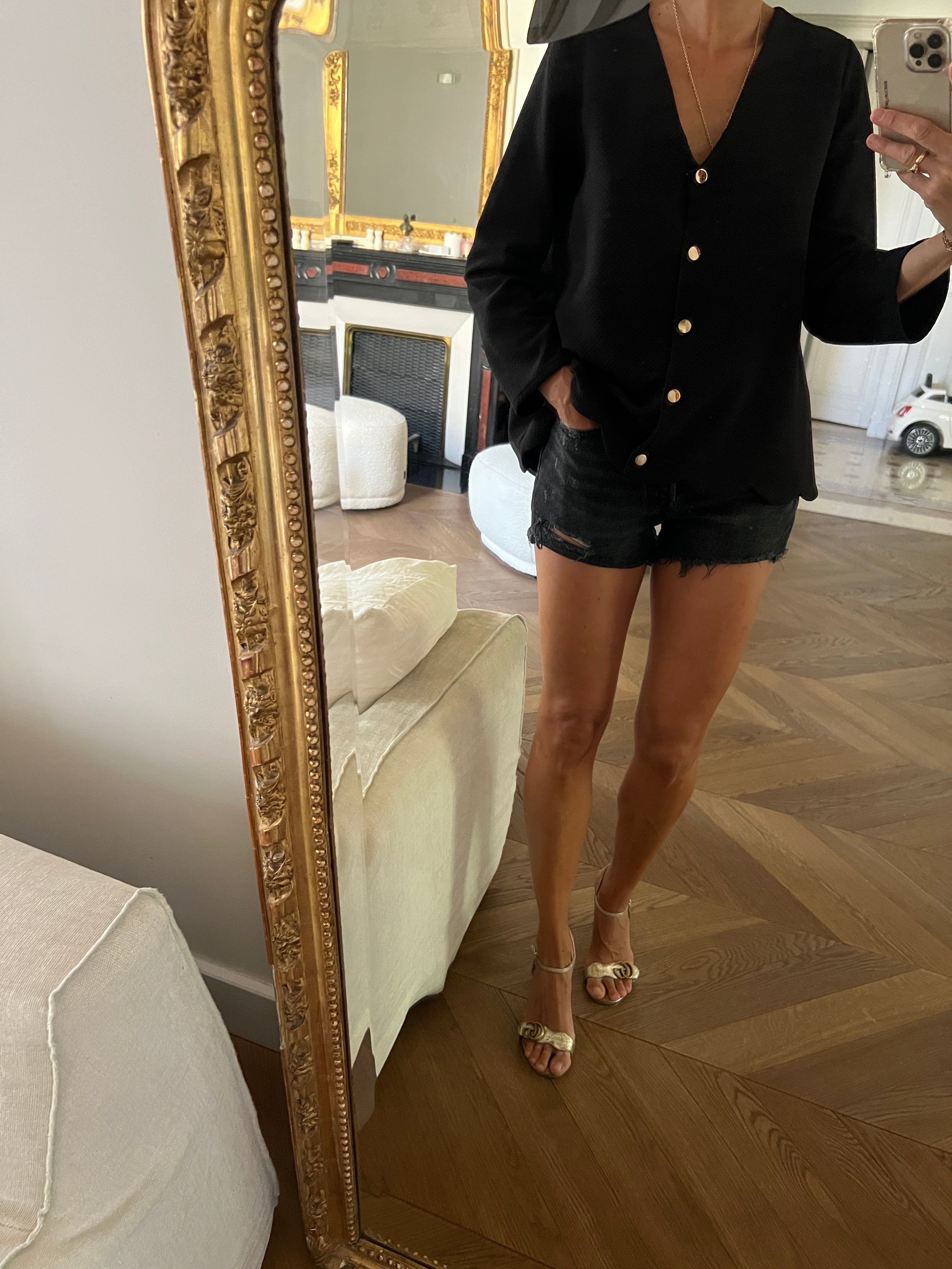 Blouse SAAJ Paris noire boutons dorées