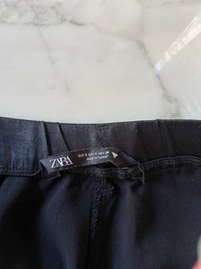 Aurianne Sinacola Pantalon noir satiné Zara