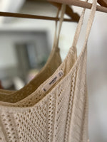 Charger l&#39;image dans la galerie, Débardeur Mango à crochet
