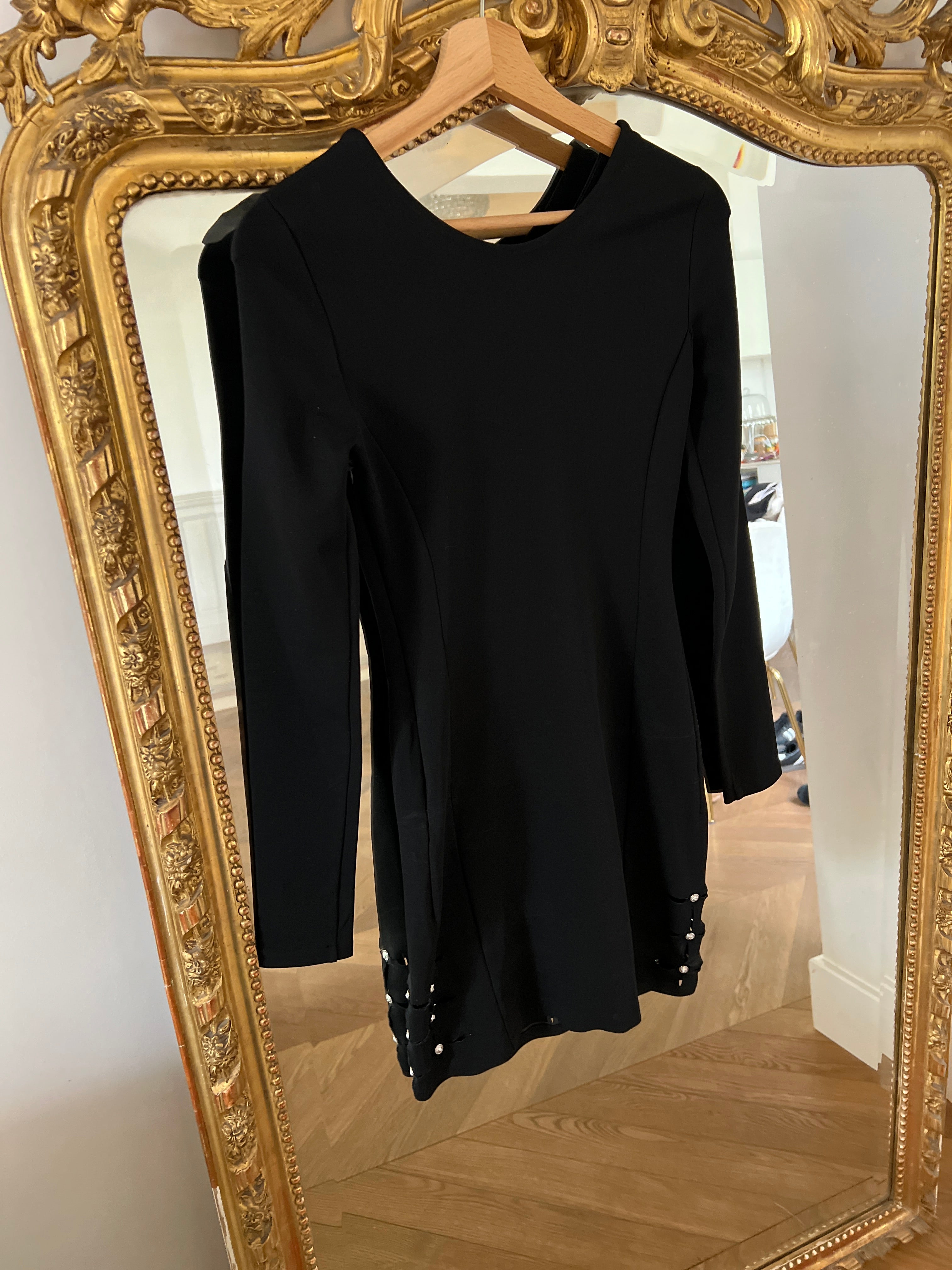 Aurianne Sinacola Robe Versus Versace noire