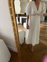 Charger l&#39;image dans la galerie, Robe Claudie Pierlot longue blanche en lin
