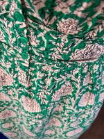 Charger l'image dans la galerie, Ba&amp;sh - Robe verte et beige fluide
