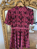 Charger l'image dans la galerie, Ba&amp;sh - Robe rose col montant à boutons
