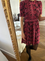 Charger l'image dans la galerie, Ba&amp;sh - Robe rose col montant à boutons
