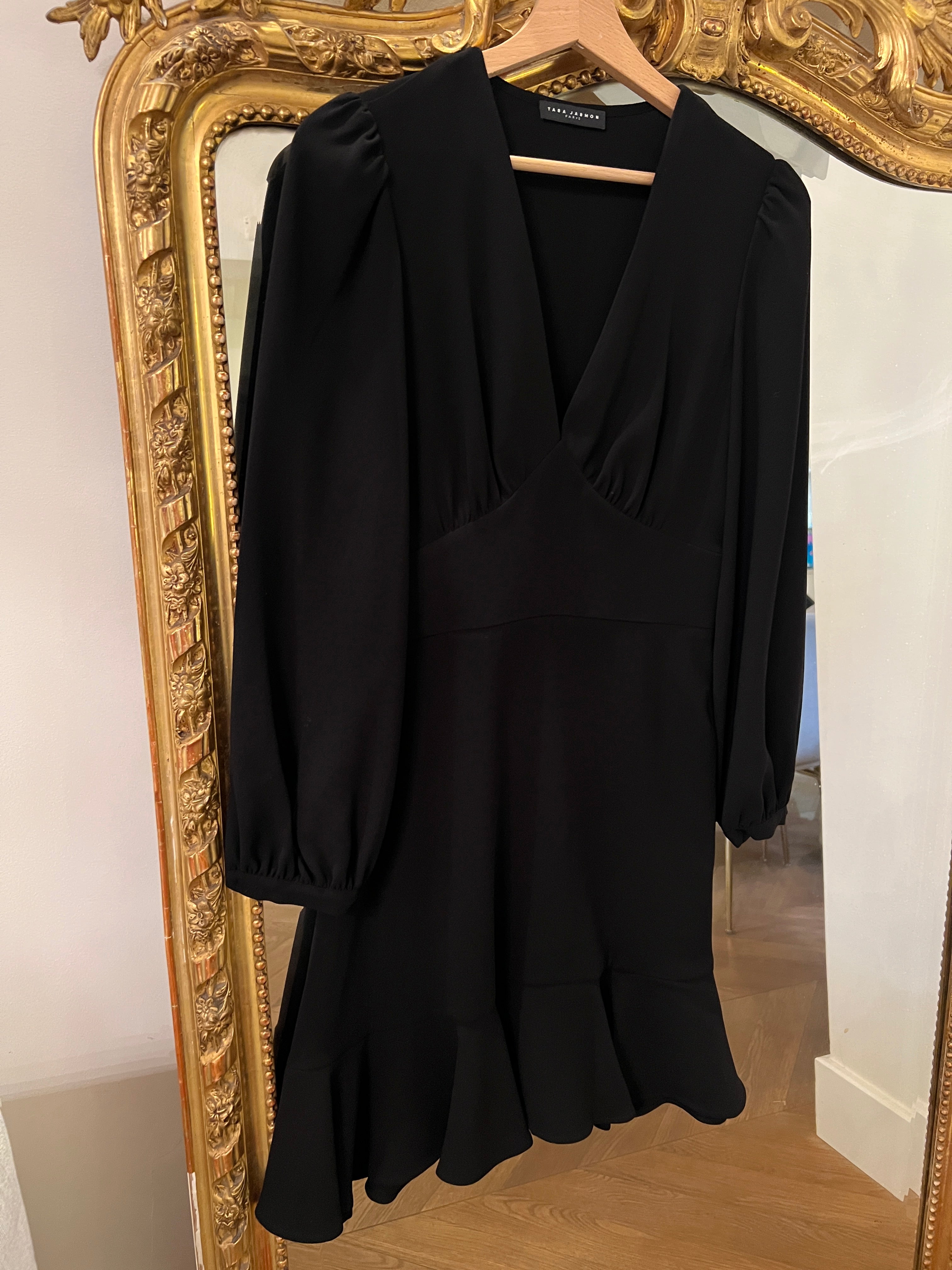 Tara Jarmon - Robe noire col V manches longues