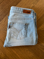 Charger l&#39;image dans la galerie, Jean Levis skinny bleu ciel
